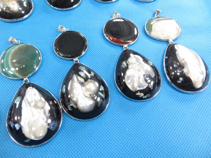 gemstone-seashell-pendant-1c