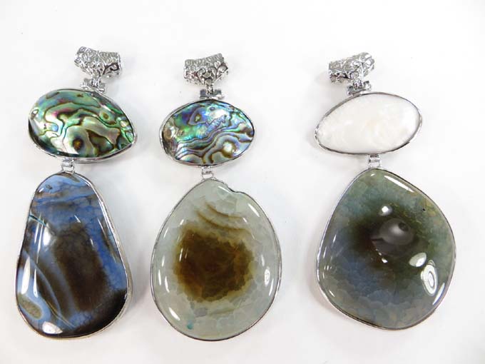 gemstone-seashell-pendant-4b