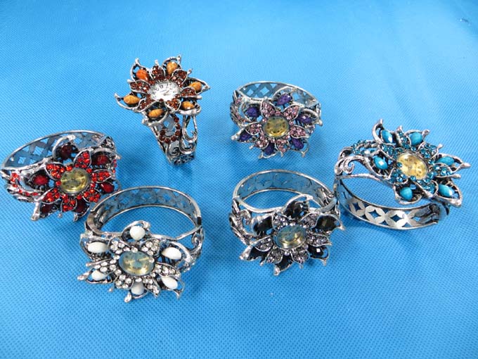 rhinestone-retro-bangle-watches-1b