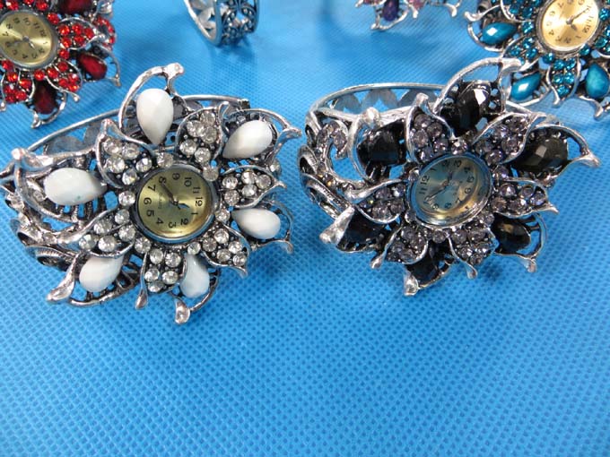 rhinestone-retro-bangle-watches-1c