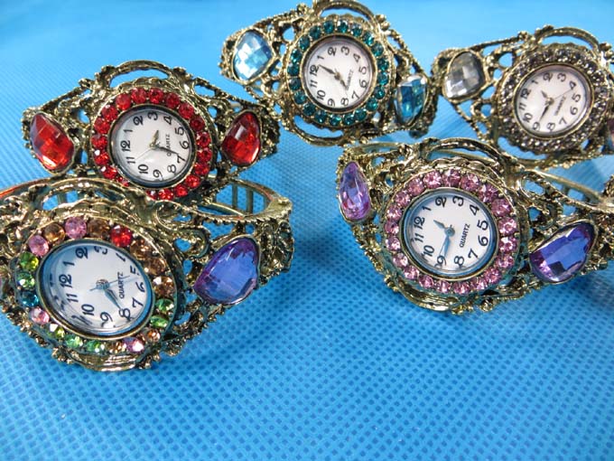 rhinestone-retro-bangle-watches-2b