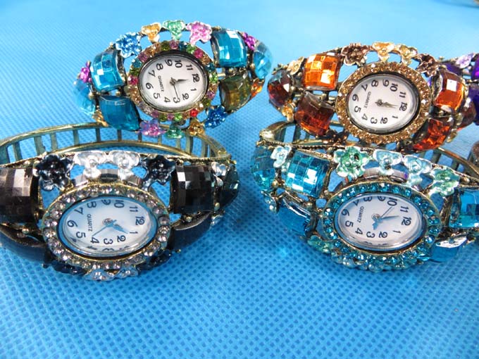 rhinestone-retro-bangle-watches-4c