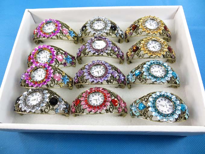 rhinestone-retro-bangle-watches-6a