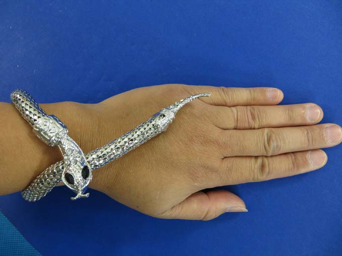 snake-coil-bracelet-1b