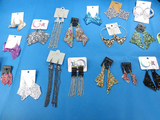 soft-metal-earrings-1a