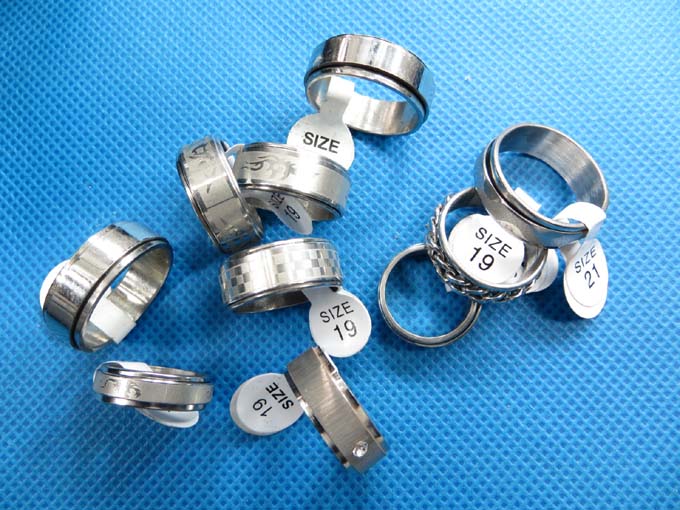 stainless-steel-rings-mix-2a