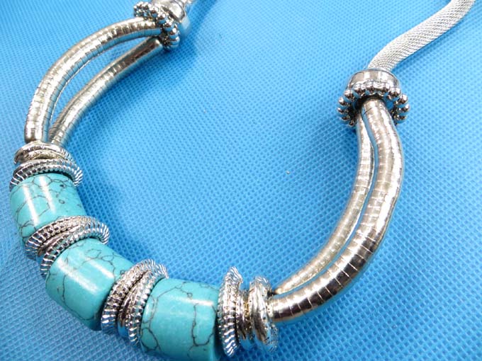 turquoise-necklace-10c