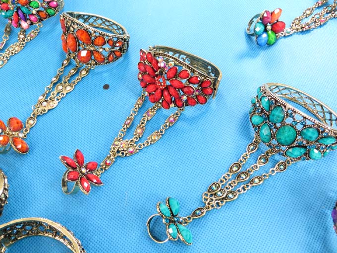 vintage-armor-slave-bracelet-1b