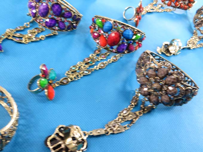 vintage-armor-slave-bracelet-1v