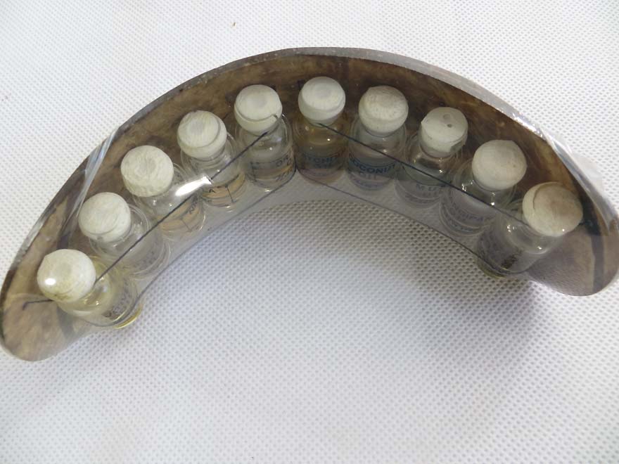 aromatic-essential-oil-4b