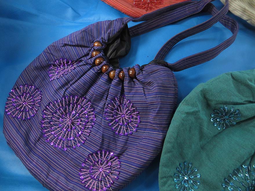 bali-batik-purse-handbag-05f