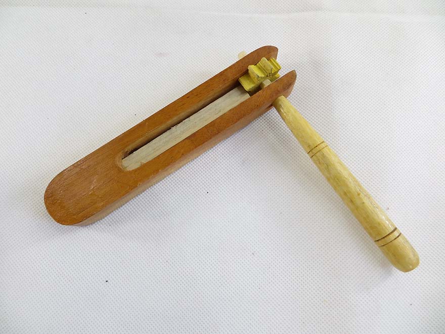 bali-handheld-musical-instrument-2