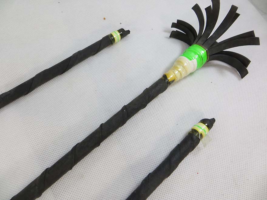 devil-stick-flower-stick-gravitystick-juggling-stick-1b