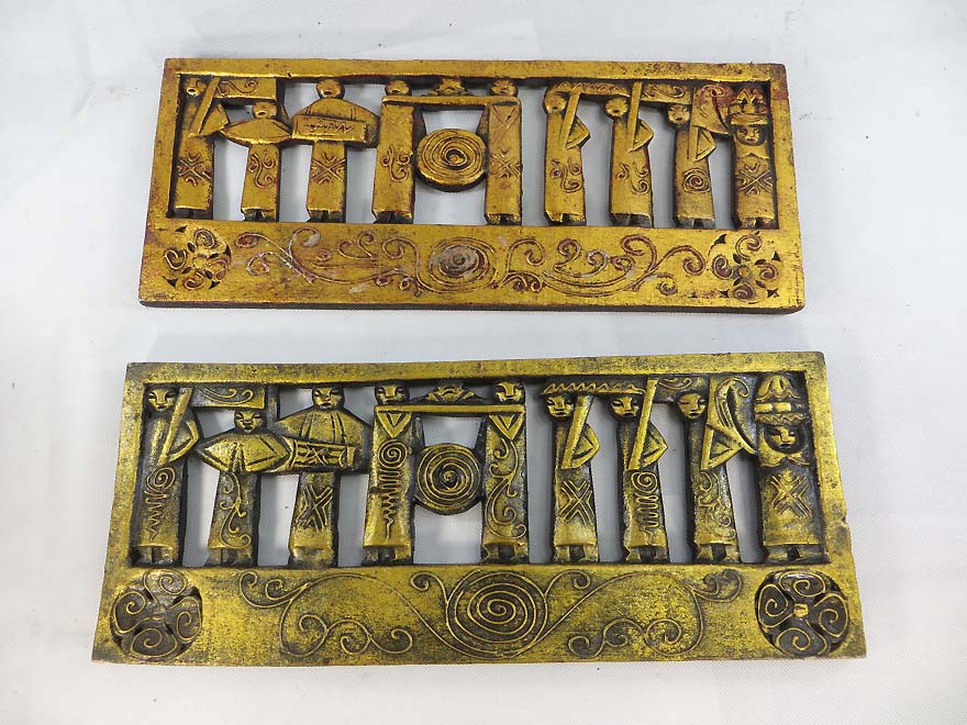 gold-tone-wall-plaque-1a