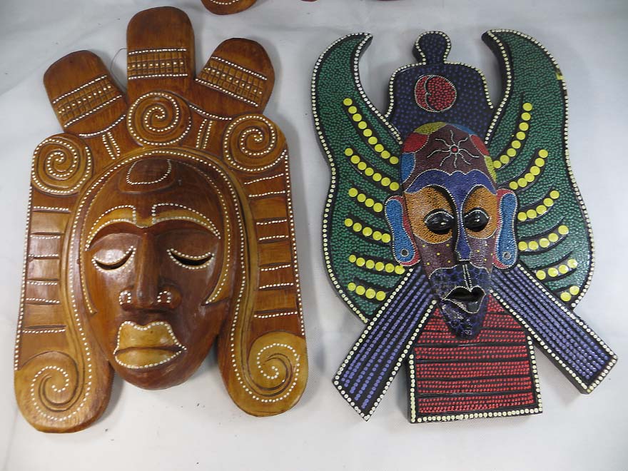 large-mask-wall-decor-1b