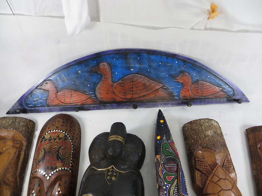 large-mask-wall-decor-1l