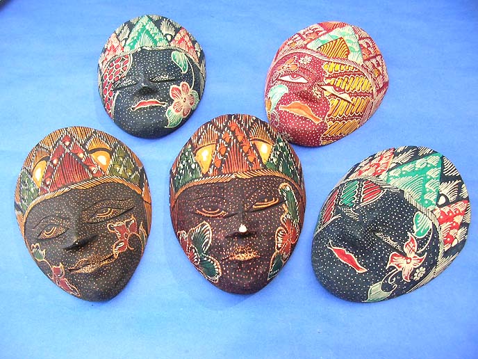 batik-mask-1-mini