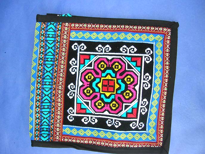 embroidery-shoulder-bag-1a