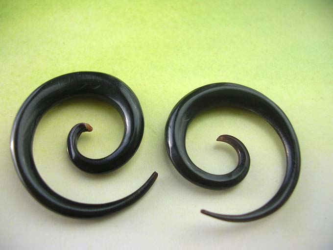 horn-earring-47