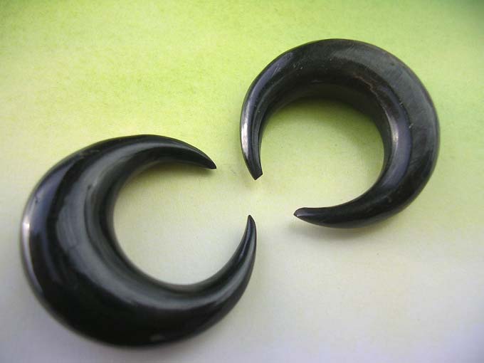 horn-earring-50