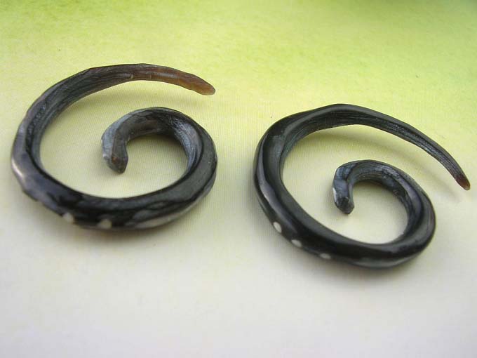 horn-earring-54