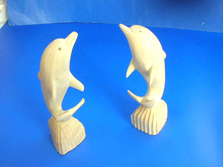 dolphin-statue-01