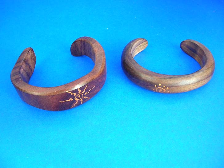 indonesia-wooden-bangles-01