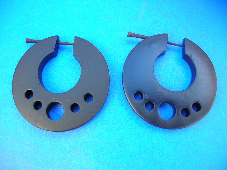 wooden-peg-earrings-b11