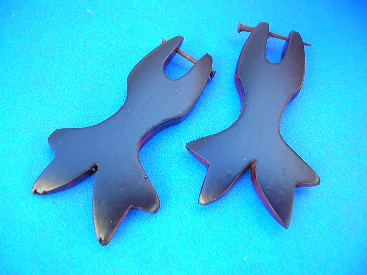 wooden-peg-earrings-b12