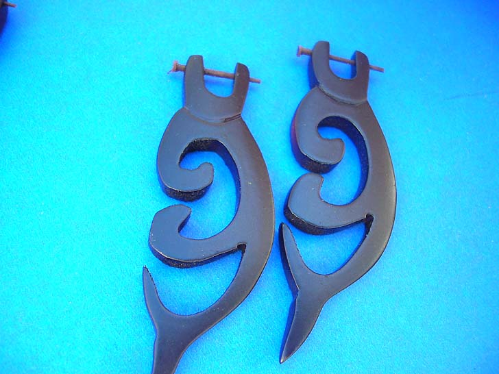 wooden-peg-earrings-b19