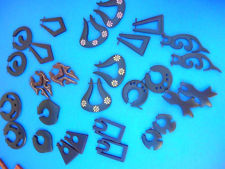 wooden-peg-earrings-b22mix