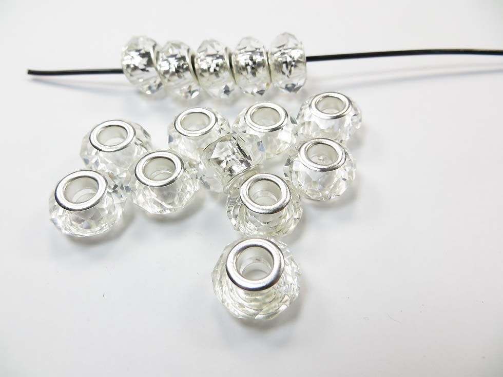 Faceted-acrylic-rhinestone-bead-04a