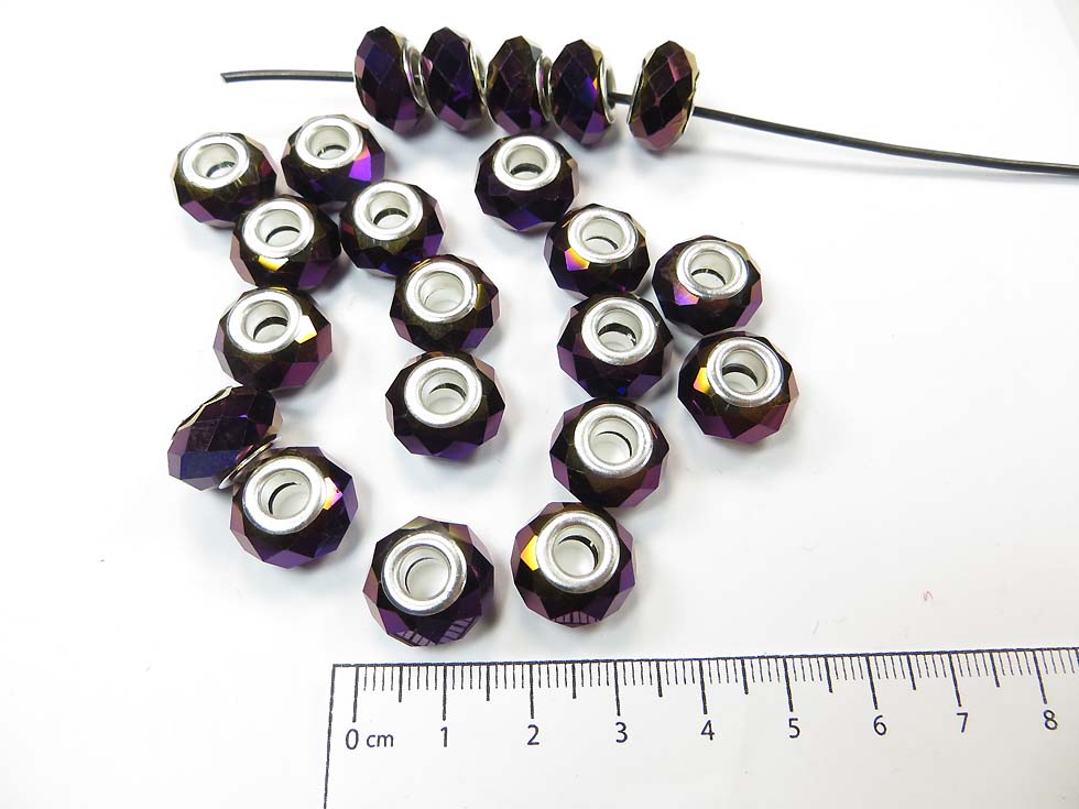 Faceted-acrylic-rhinestone-bead-06b