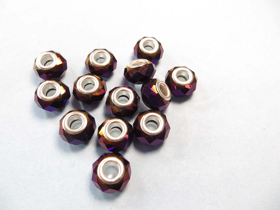 Faceted-acrylic-rhinestone-bead-07b