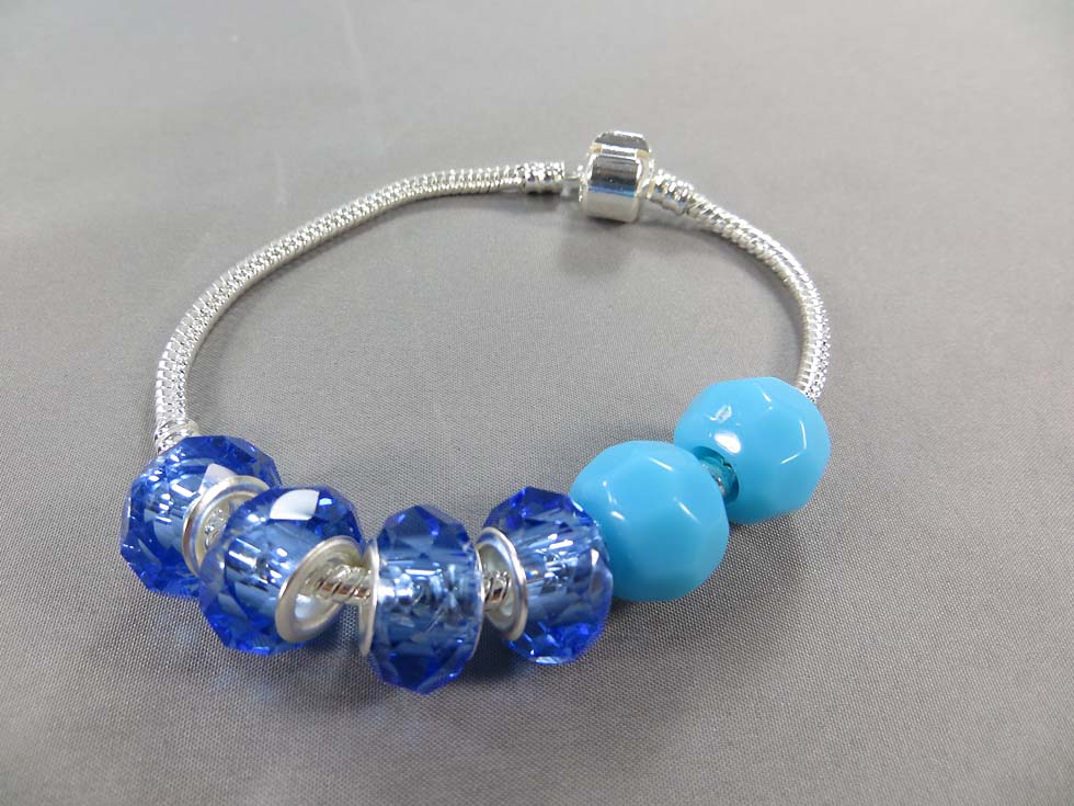 charm-bracelet-clap-shell-closure-1c