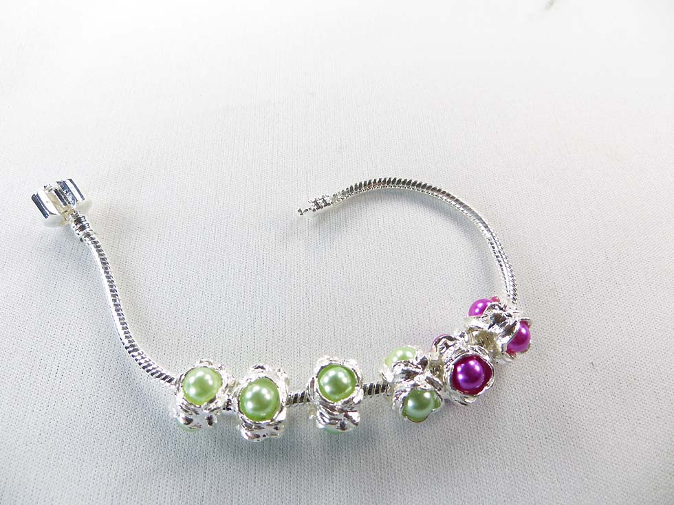faux-pearl-bead-fit-european-style-bracelet-03b