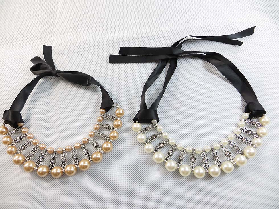 faux-pearl-ribbon-choker-2a