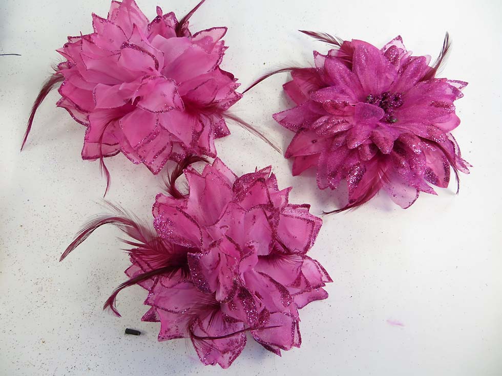 feather-glitter-flower-corsage-brooch-pin-ponytail-holder-06a