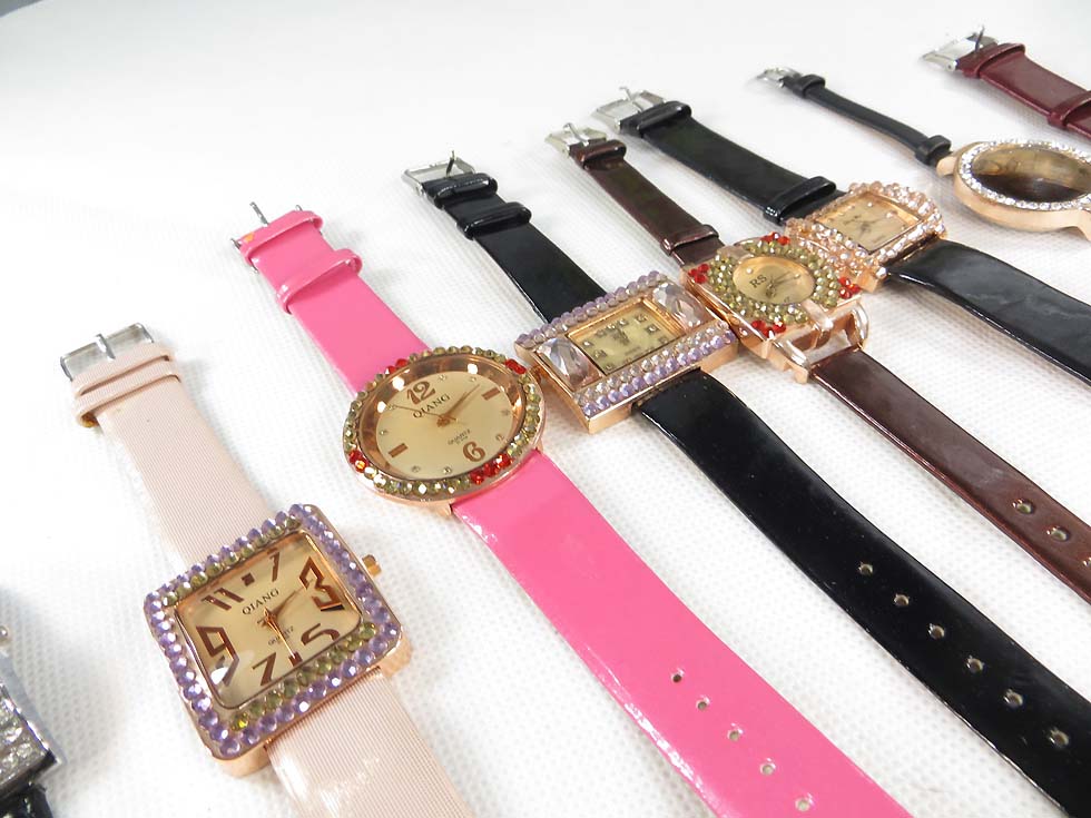 lady-watch-crystal-acrylic-rhinestone-1l