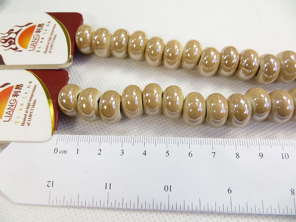 porcelain-ceramic-bead-on-strand-09c