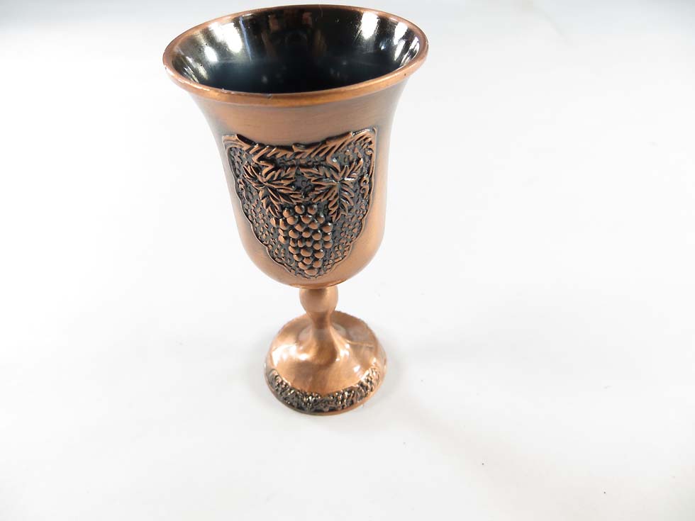 retro-ancient-wine-cup-1a