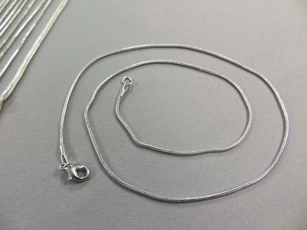 silver-plated-chain-necklace-02b