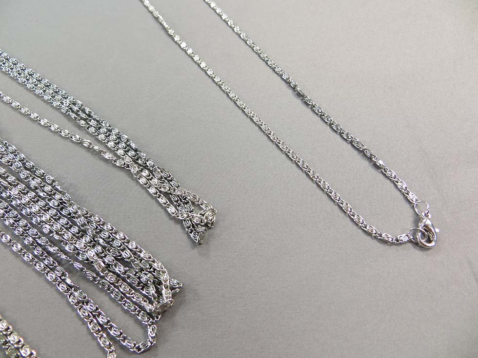 silver-plated-chain-necklace-04b