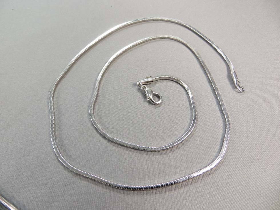 silver-plated-chain-necklace-05b