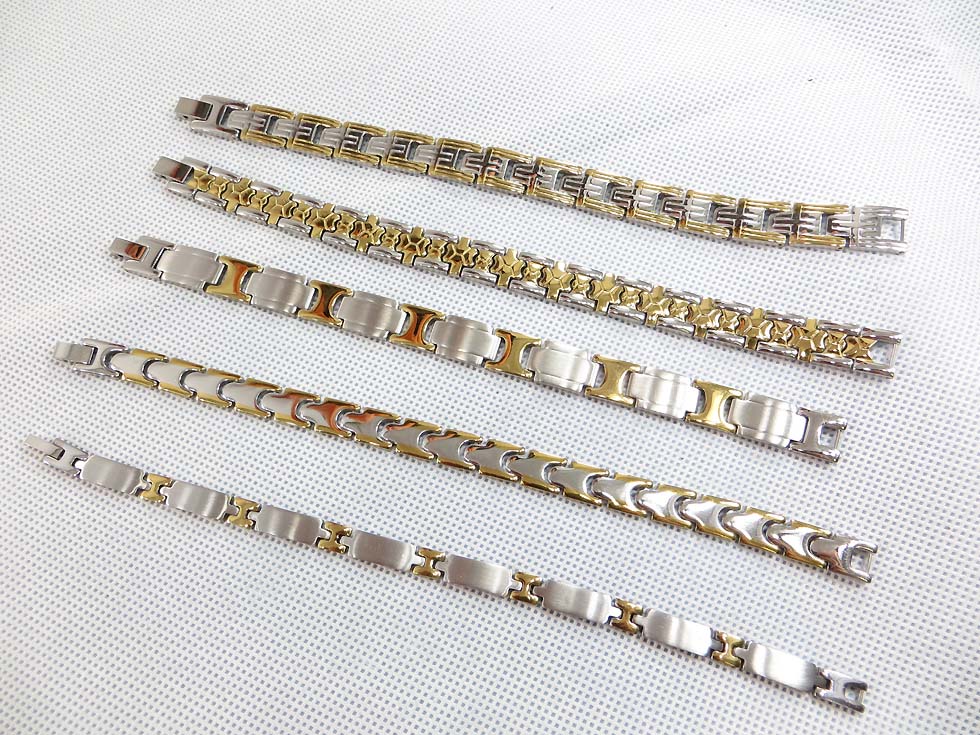 stainless-steel-bracelet-gold-tone-1a