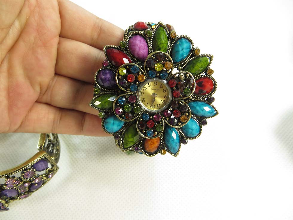 vintage-retro-watch-crystal-faux-gemstone-bangle-3o