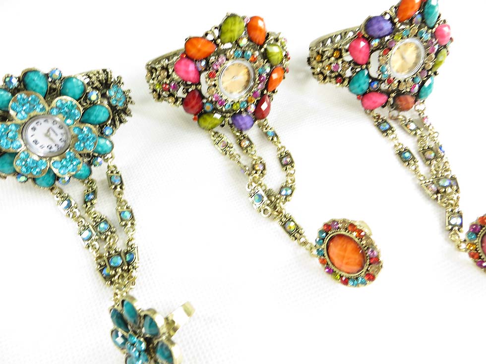 vintage-retro-watch-crystal-faux-gemstone-slave-bracelet-1b