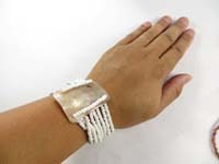 bali-seashell-beads-bracelet-1b