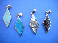 Diamond broken pairs design bronze pendant