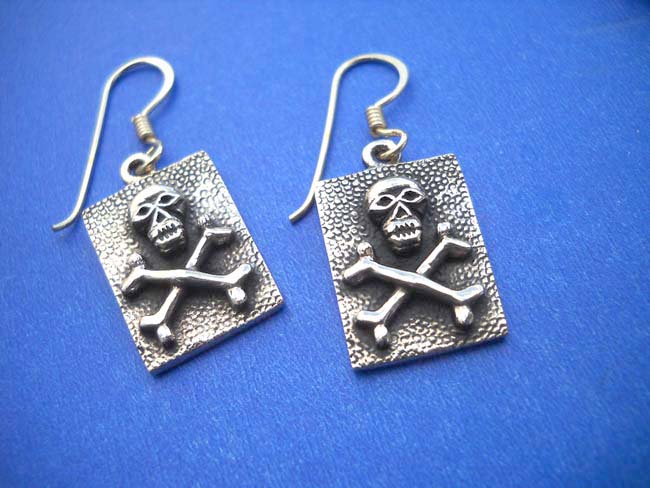 Men's fashion skull with bone fish hook bronze earring, wholesale designer jewelry